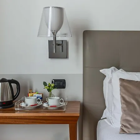 בית הארחה Relais Rione Ponte 4*