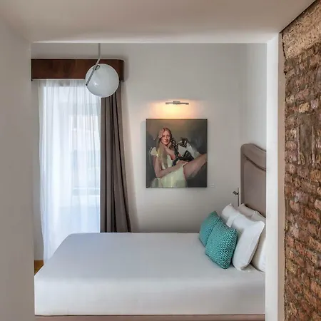 Relais Rione Ponte Rome
