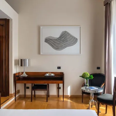 Relais Rione Ponte Rome